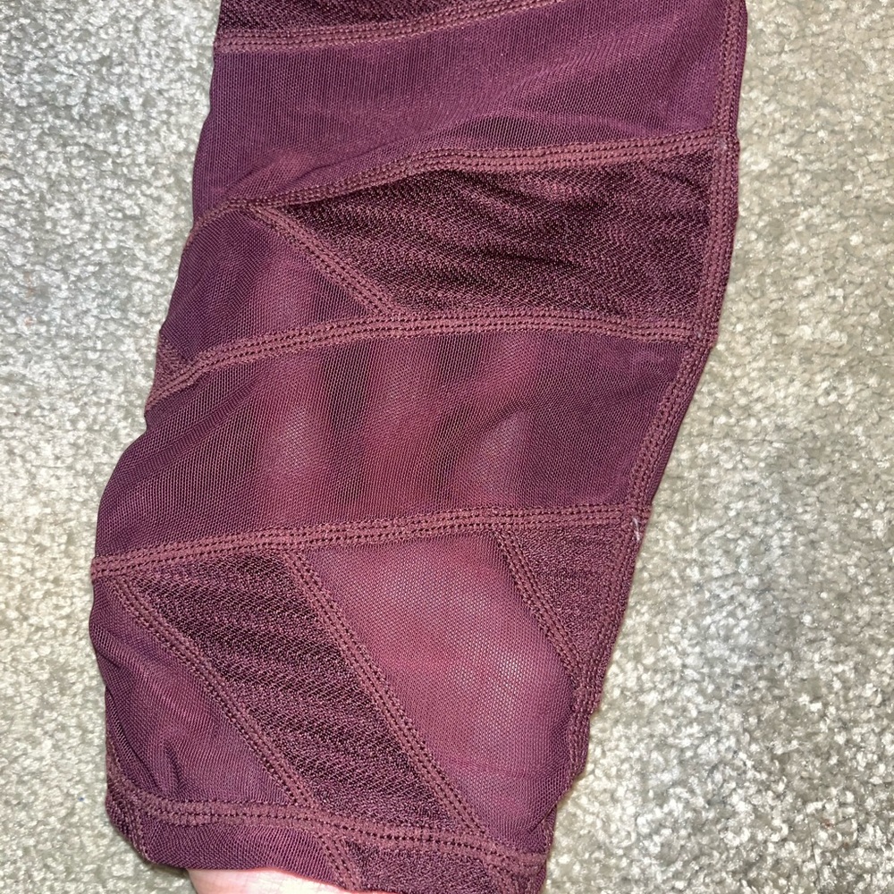 ATHLETA LEGGINGS - Picture 3 of 4